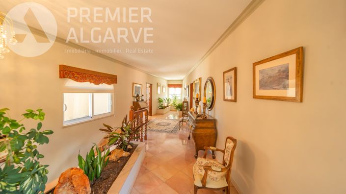 Image No.37-4 Bed Villa for sale