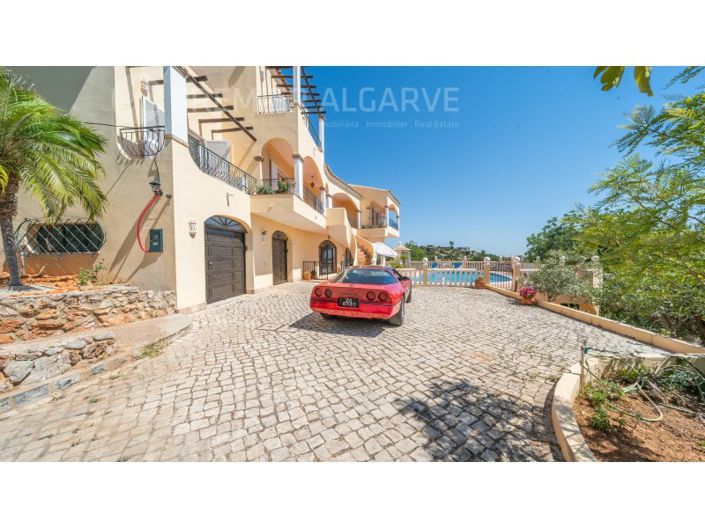 Image No.6-4 Bed House for sale