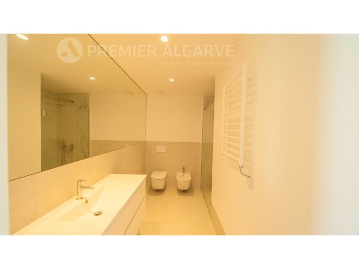 Image No.10-3 Bed Apartment for sale