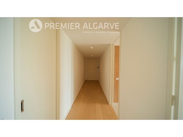 Image No.9-3 Bed Apartment for sale