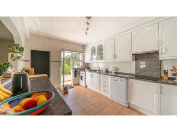 id30609c01-0000-0500-0000-0000171dbbea