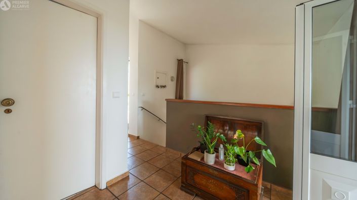 Image No.10-3 Bed Villa for sale