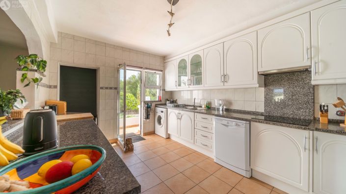 Image No.11-3 Bed Villa for sale