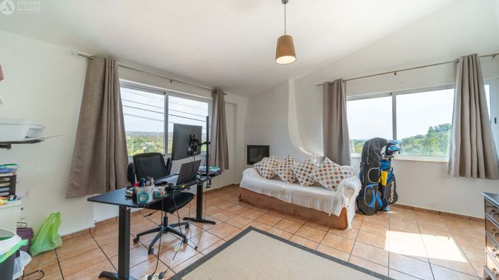 Image No.7-3 Bed Villa for sale