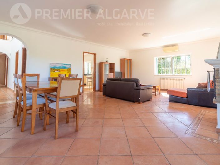 Image No.13-4 Bed House for sale