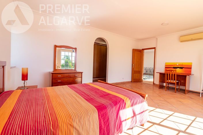 Image No.13-4 Bed Villa for sale