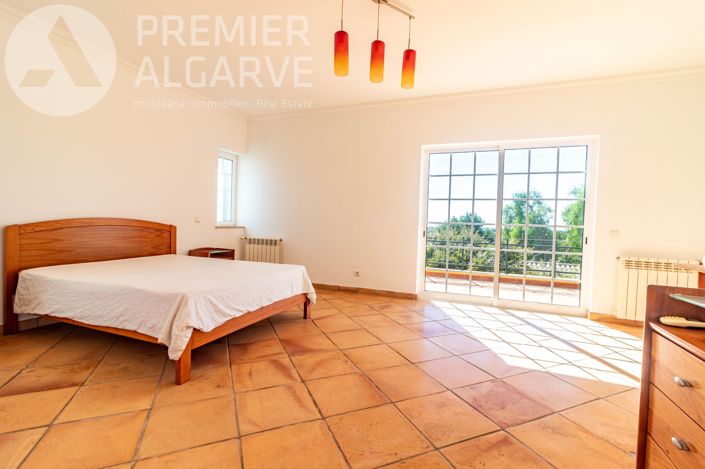 Image No.19-4 Bed Villa for sale