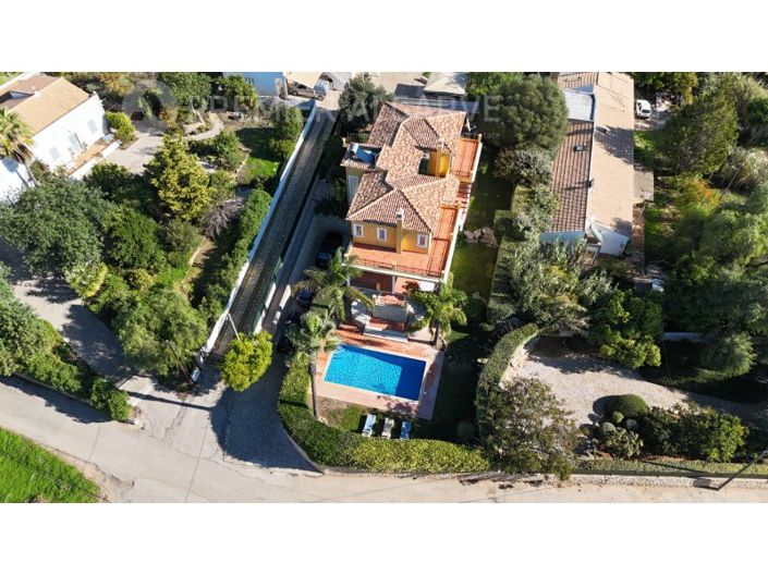 Image No.2-Maison de 4 chambres à vendre à Loule