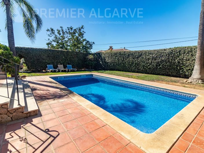 Image No.3-4 Bed House for sale