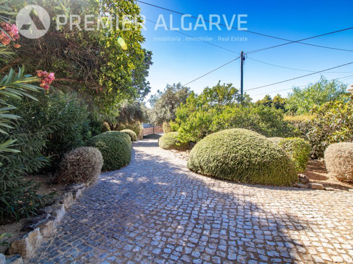 Image No.7-4 Bed House for sale