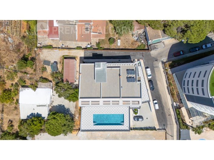 Image No.36-2 Bed Apartment for sale