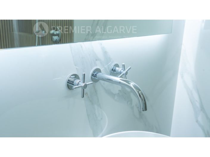 Image No.23-2 Bed Apartment for sale