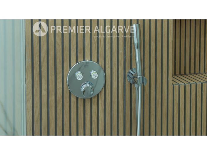 Image No.24-2 Bed Apartment for sale