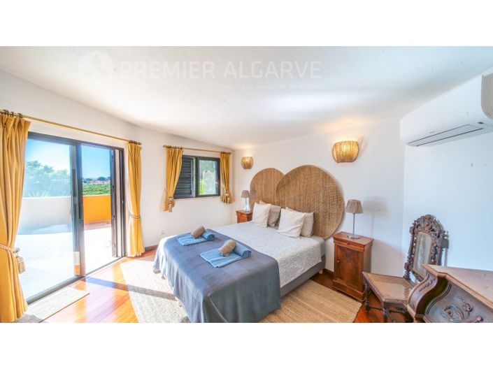 Image No.35-5 Bed House for sale