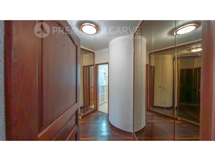 Image No.39-5 Bed House for sale