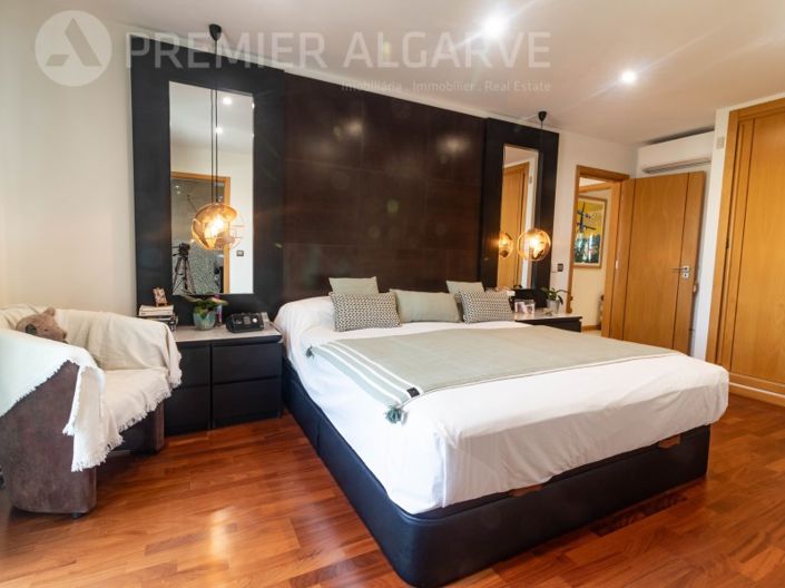 Image No.14-3 Bed Apartment for sale