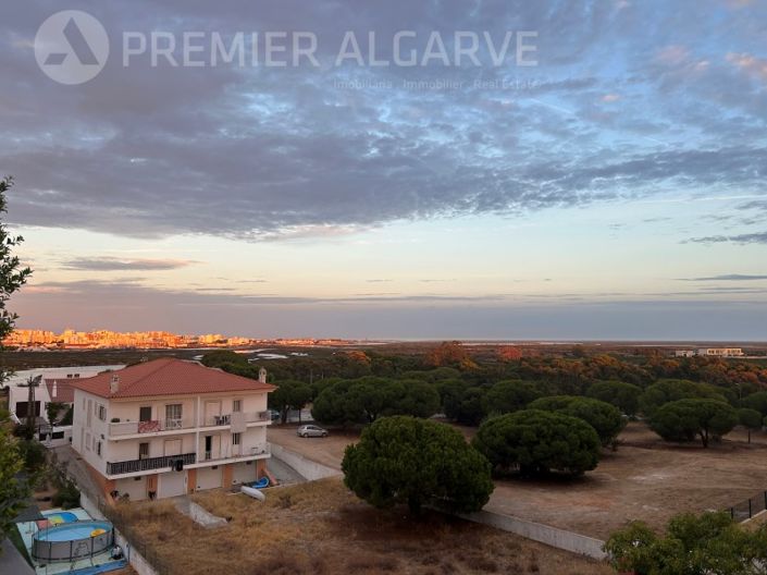 Image No.32-3 Bed Apartment for sale