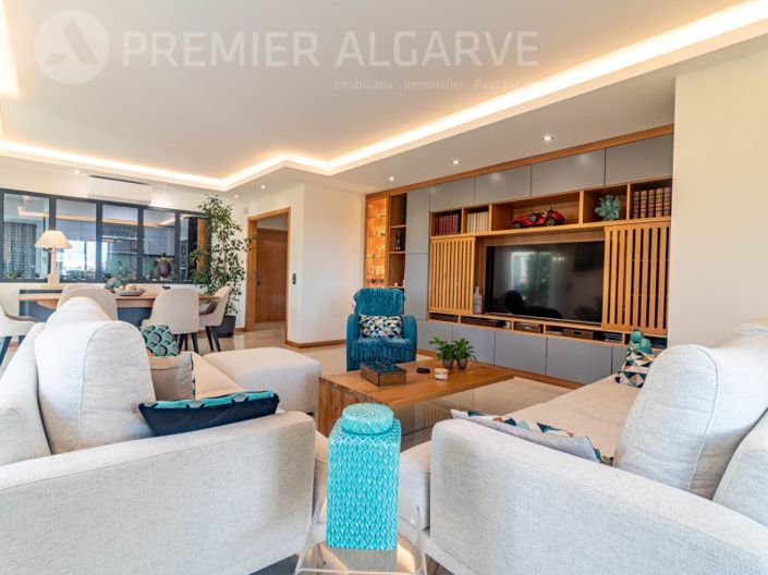 Image No.9-3 Bed Apartment for sale