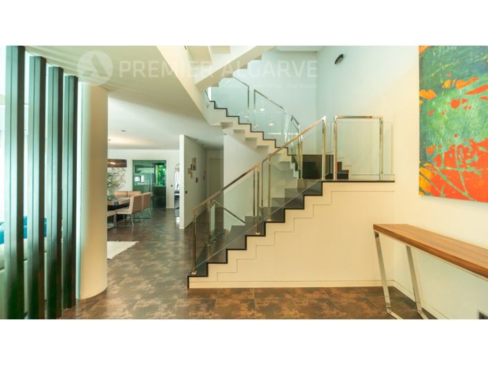 Image No.10-4 Bed House for sale