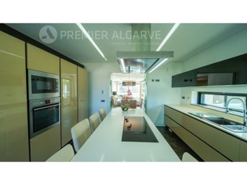 idaea2b501-0000-0500-0000-0000179c615a