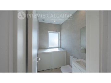 id3f99a801-0000-0500-0000-000017bb26ea