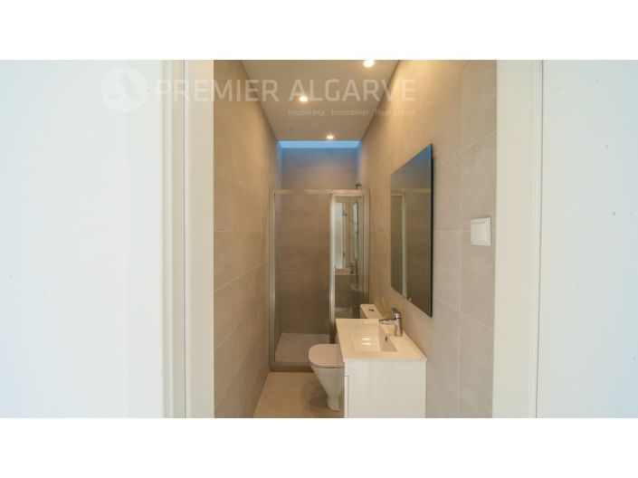 Image No.15-2 Bed House for sale