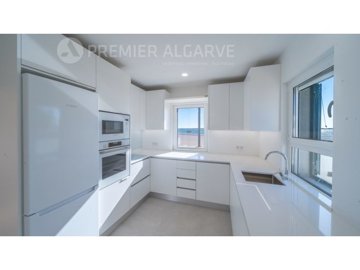 id3f99a801-0000-0500-0000-000017bb26d9