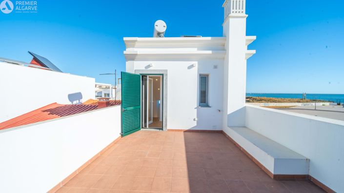 Image No.5-2 Bed Villa for sale