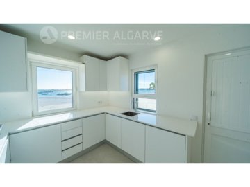 id3f99a801-0000-0500-0000-000017bb26ee