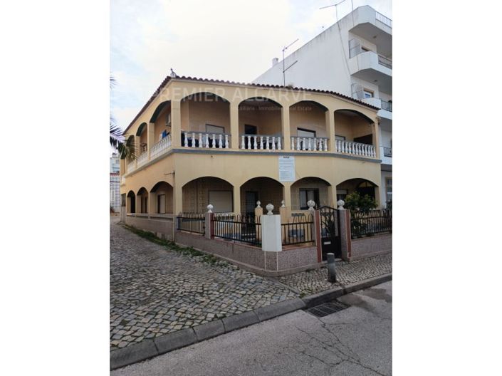 Image No.2-Villa de 9 chambres à vendre à Quarteira