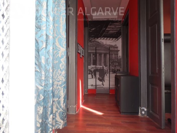 Image No.8-3 Bed House for sale