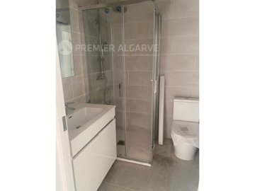 idb2a6bd01-0000-0500-0000-000018499400