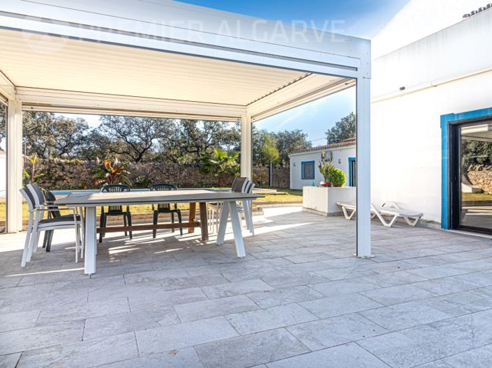 Image No.11-5 Bed House for sale