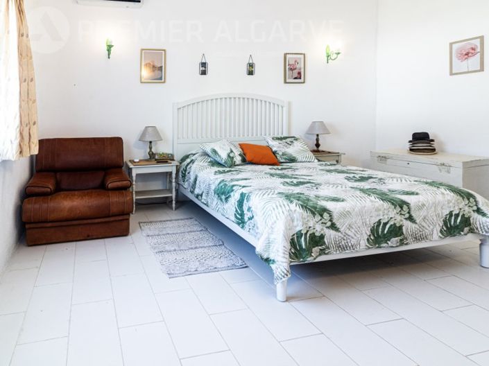 Image No.22-5 Bed House for sale