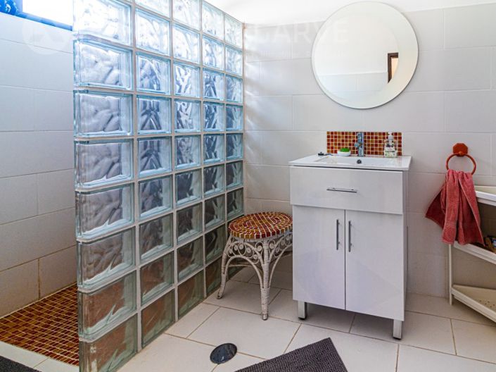 Image No.24-5 Bed House for sale