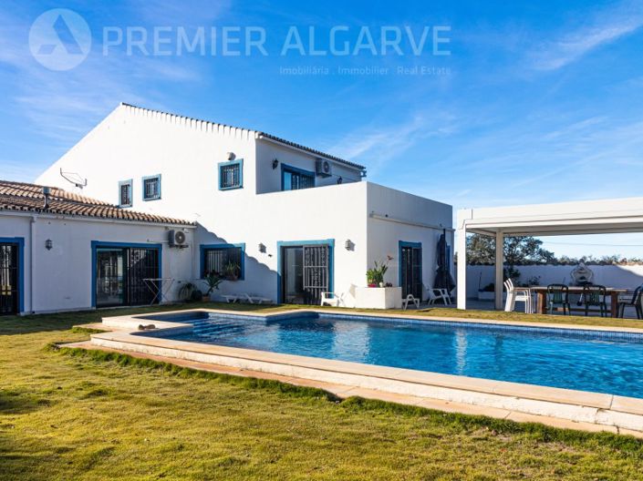 Image No.3-5 Bed House for sale