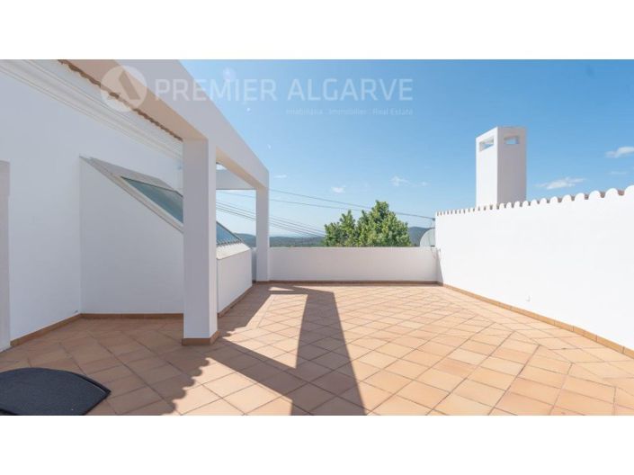 Image No.22-3 Bed House for sale