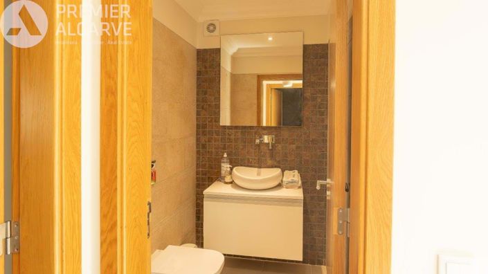 Image No.27-3 Bed Villa for sale
