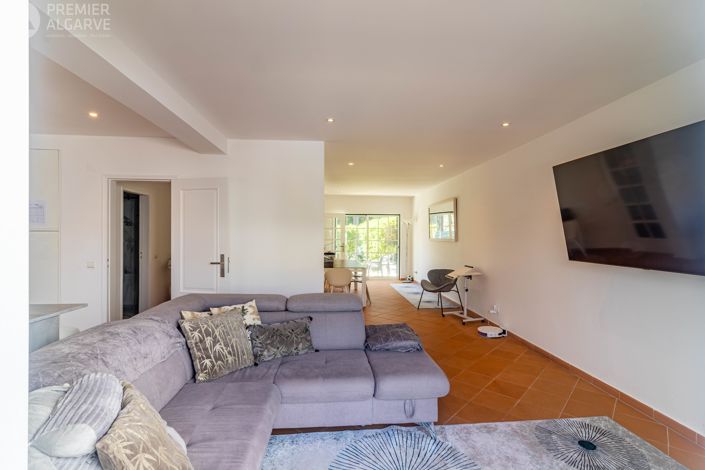 Image No.11-3 Bed Villa for sale