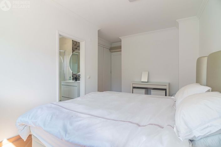 Image No.18-3 Bed Villa for sale