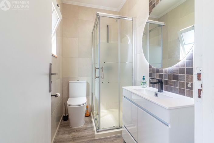 Image No.19-3 Bed Villa for sale