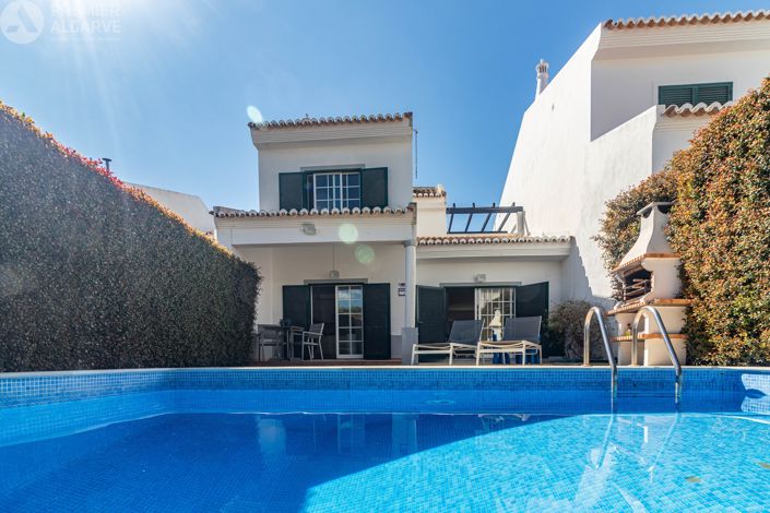 Image No.2-3 Bed Villa for sale