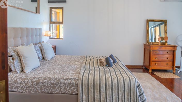 Image No.17-5 Bed Villa for sale