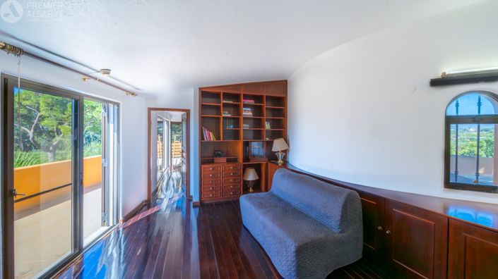 Image No.22-5 Bed Villa for sale