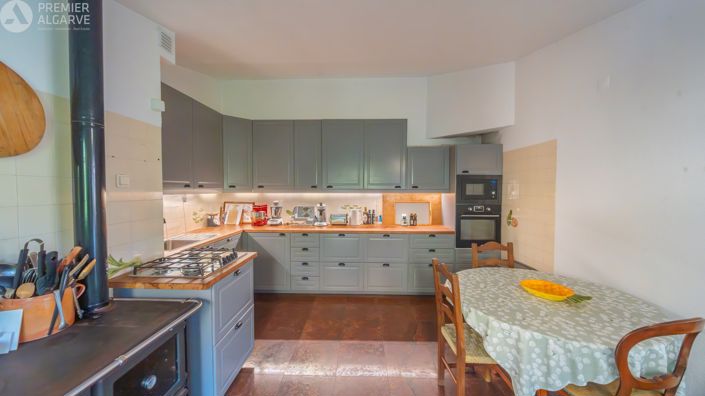 Image No.26-5 Bed Villa for sale