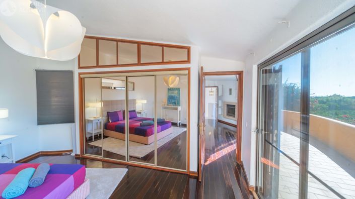 Image No.28-5 Bed Villa for sale