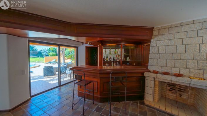 Image No.37-5 Bed Villa for sale