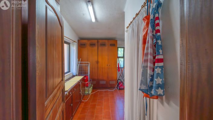 Image No.45-5 Bed Villa for sale