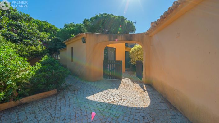 Image No.47-5 Bed Villa for sale