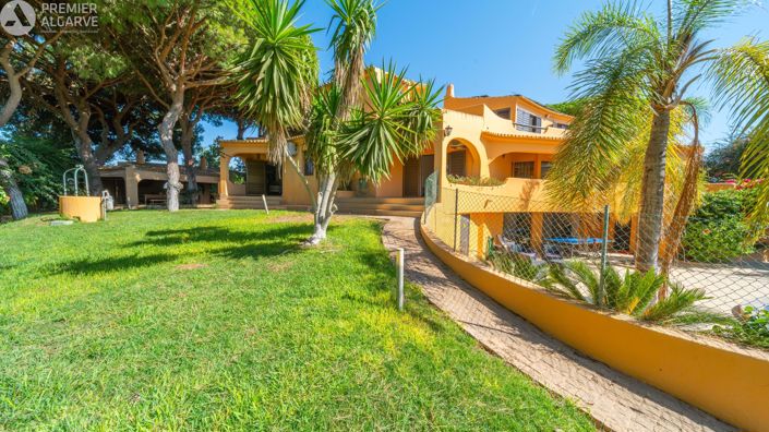 Image No.5-5 Bed Villa for sale